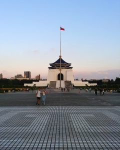 타이완 수도 타이베이의 중심, 해질녘 중정기념당의 모습.