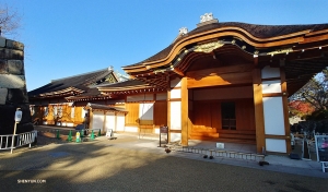 Cung điện Hommaru của Thành Nagoya được xây 400 năm trước, vào thời chiến tranh Samurai. Tòa nhà này là điển hình cho một trong những kiến trúc phong cách Samurai đẹp nhất từng được biết đến. (Ảnh: Yevgeniy Reznik)
