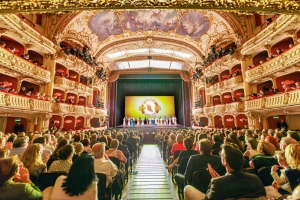 Shen Yun treedt op in de Opera van Graz in Oostenrijk, waarmee het de Europese tournee van dit seizoen succesvol afsluit. 